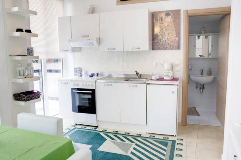 Thelma'S Apartment Athen Exterior foto